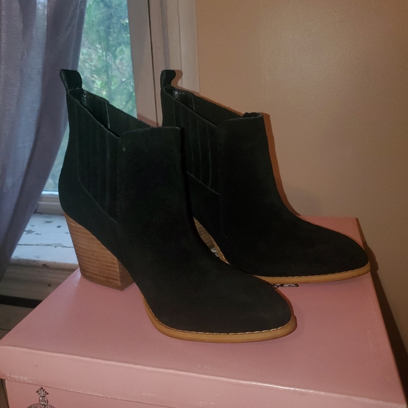 Booties - Picture 1 of 4